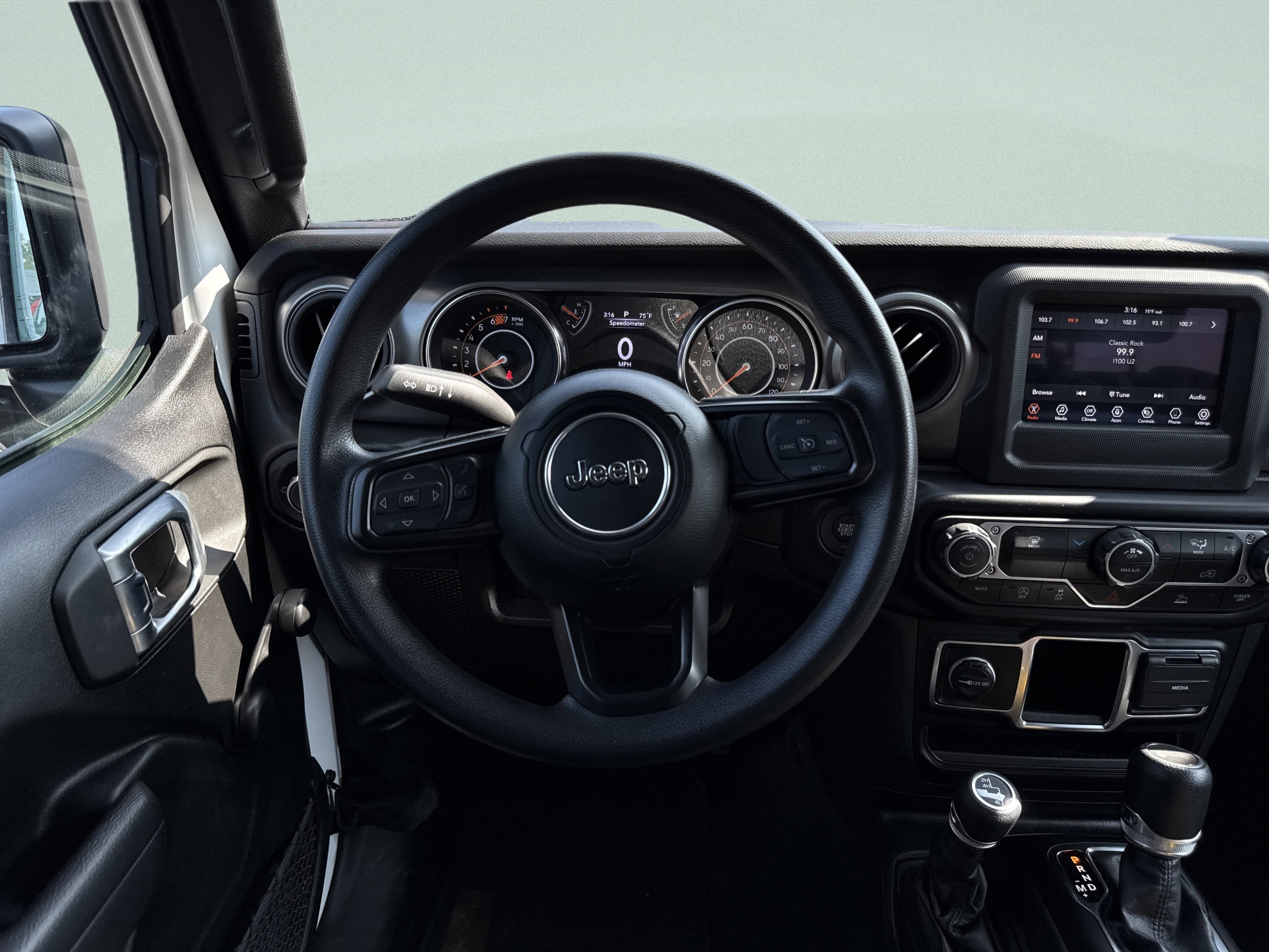 Used 2023 Jeep Wrangler Sport image 27