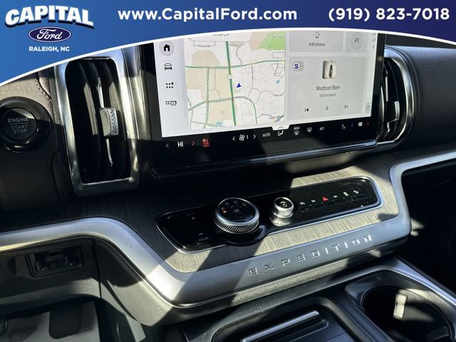 Certified 2025 Ford Expedition Max Platinum w/ Platinum Ultimate Package AWD/4WD image 29