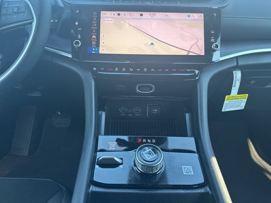 New 2026 Jeep Grand Cherokee Altitude AWD/4WD image 19