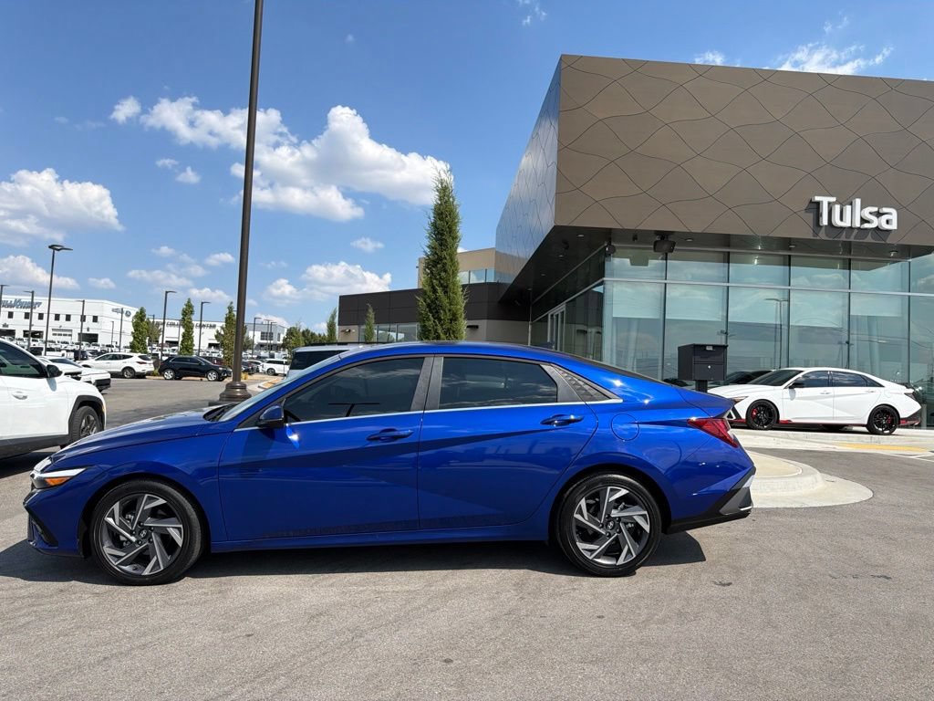 Certified 2026 Hyundai Elantra Limited FWD image 1