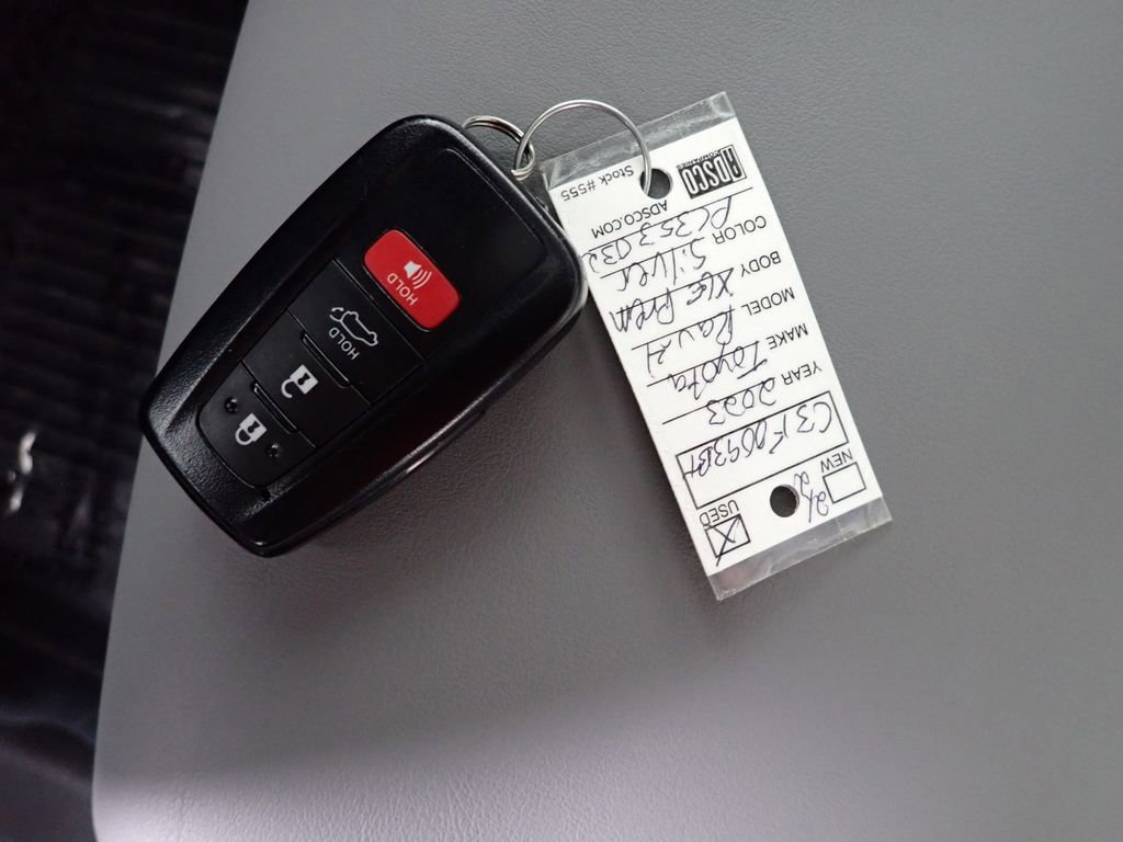 Used 2023 Toyota RAV4 XLE Premium image 49