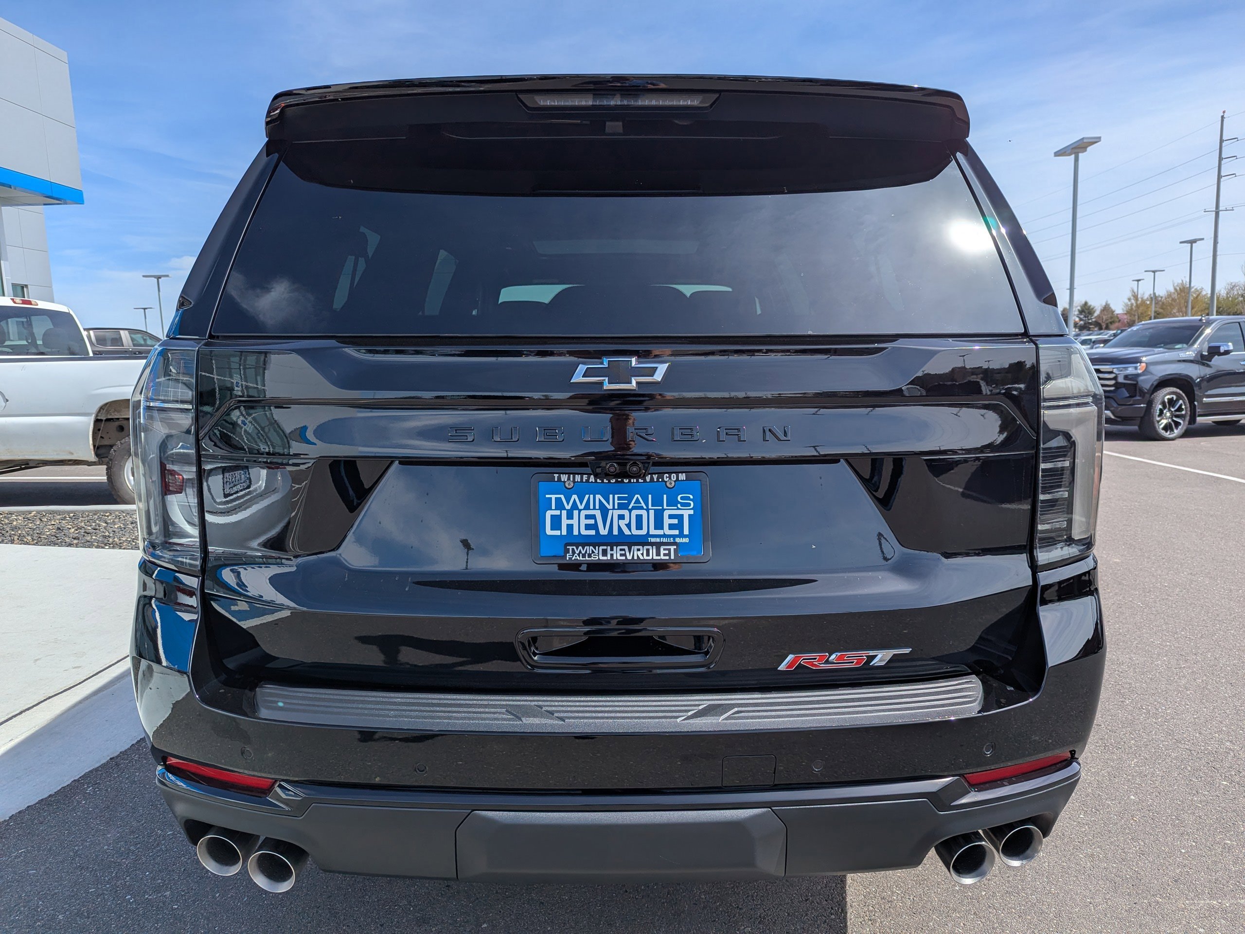 New 2026 Chevrolet Suburban RST image 35