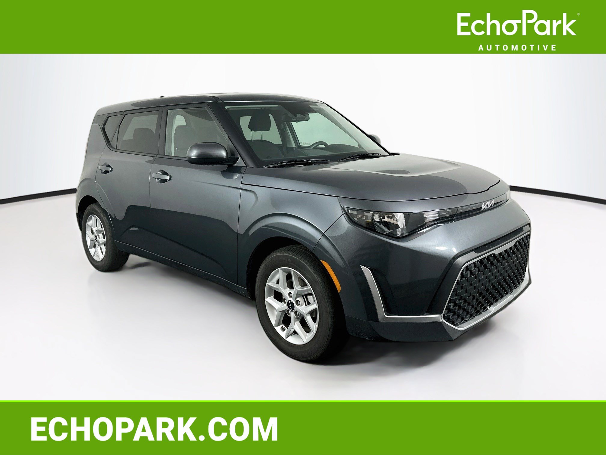 Used 2025 Kia Soul LX w/ LX Technology Package FWD image 1