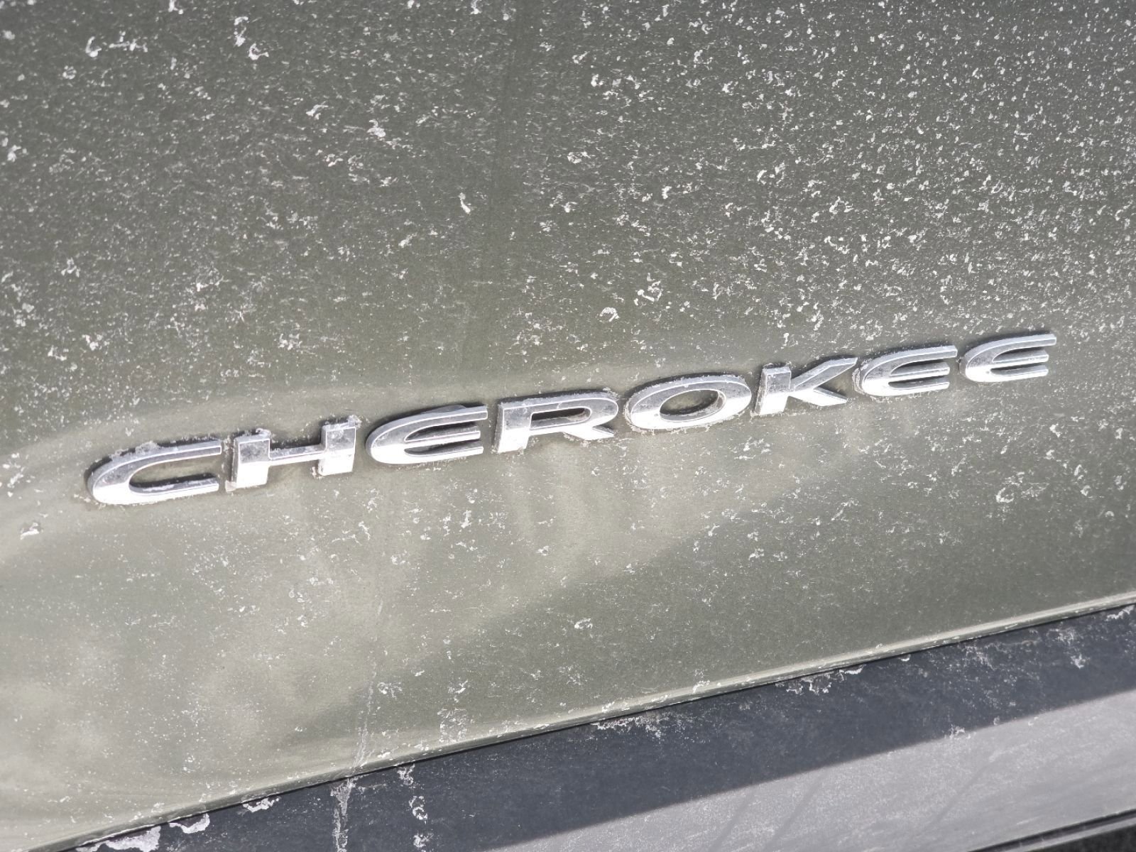 Used 2019 Jeep Cherokee Limited image 5