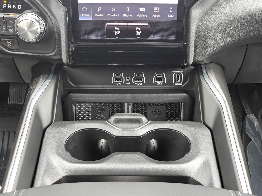 New 2025 RAM 1500 Laramie image 38