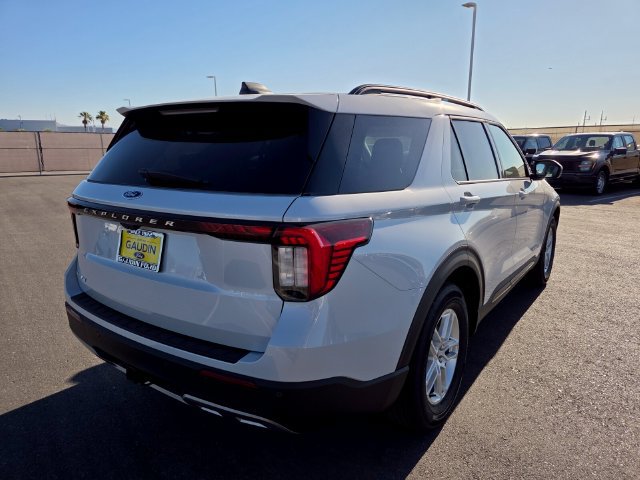 New 2026 Ford Explorer Active w/ Active Comfort Package RWD image 4