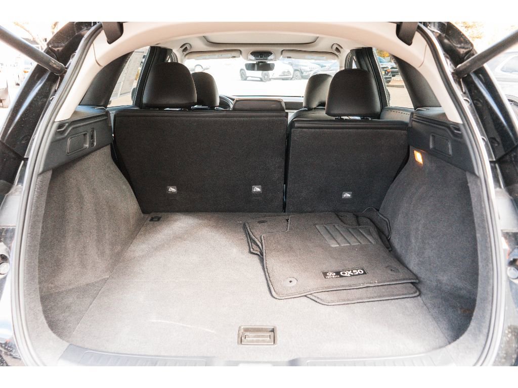 Used 2024 INFINITI QX50 Luxe image 25