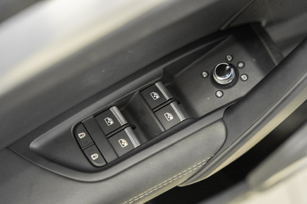 Used 2023 Audi Q5 2.0T Premium Plus w/ Premium Plus Package AWD/4WD image 42