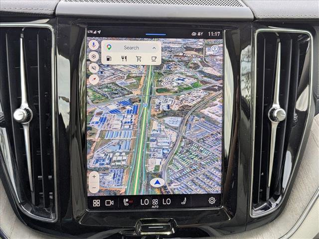 Used 2023 Volvo XC60 B5 Ultimate image 13
