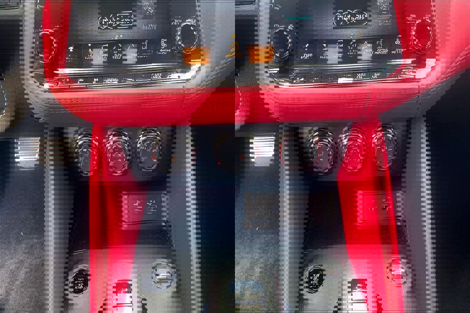 Used 2025 Nissan Z Performance w/ Floor Mat Package image 29