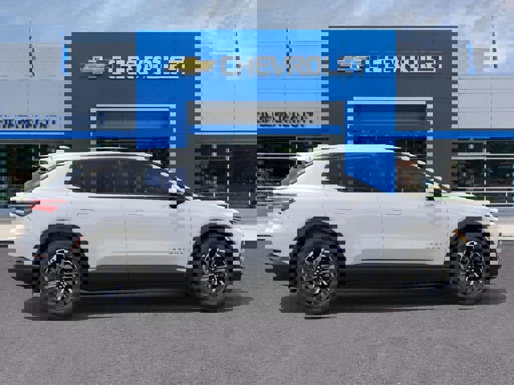 New 2026 Chevrolet Equinox EV LT image 5