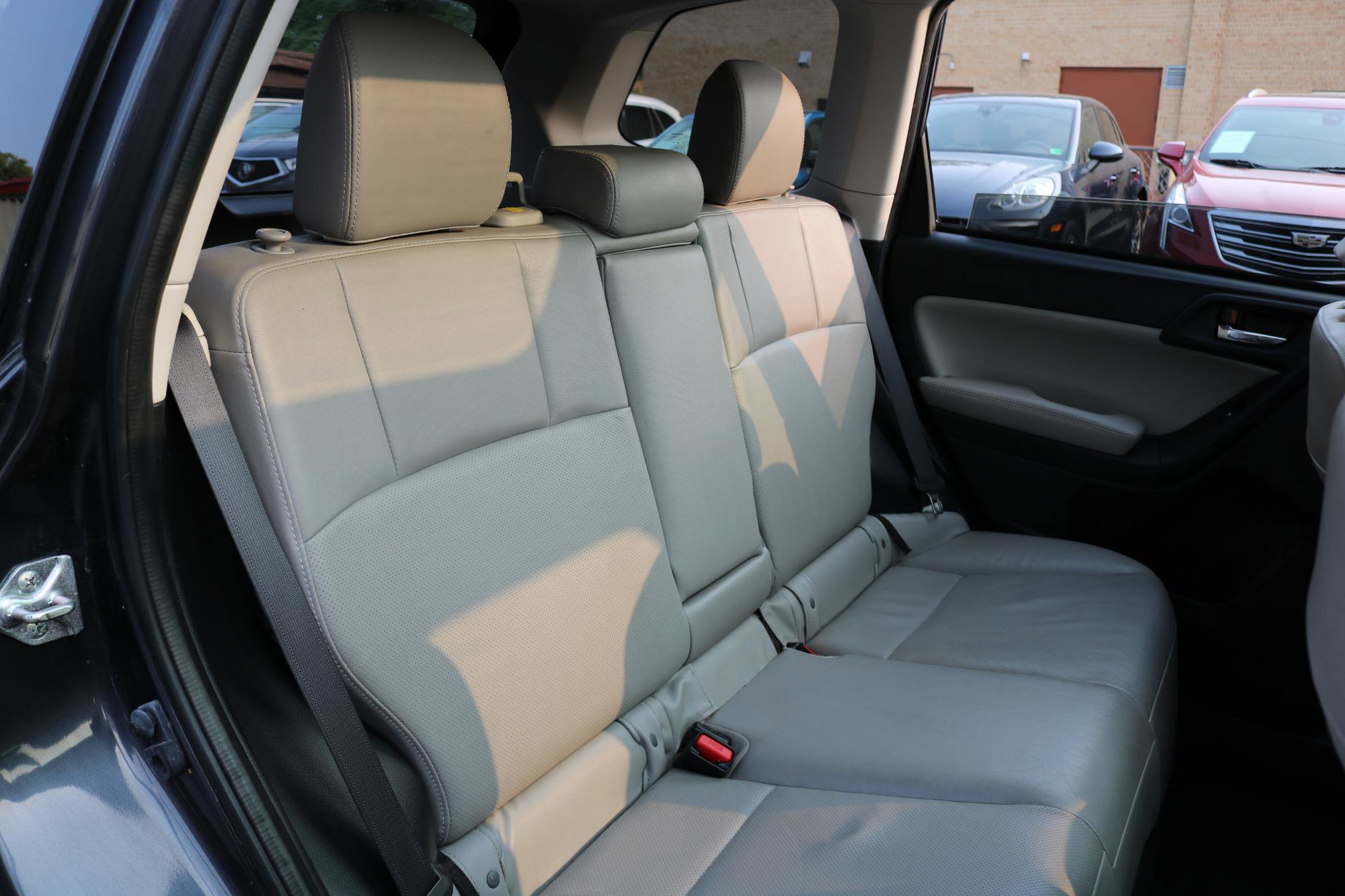 Used 2014 Subaru Forester 2.5i Limited AWD/4WD image 38