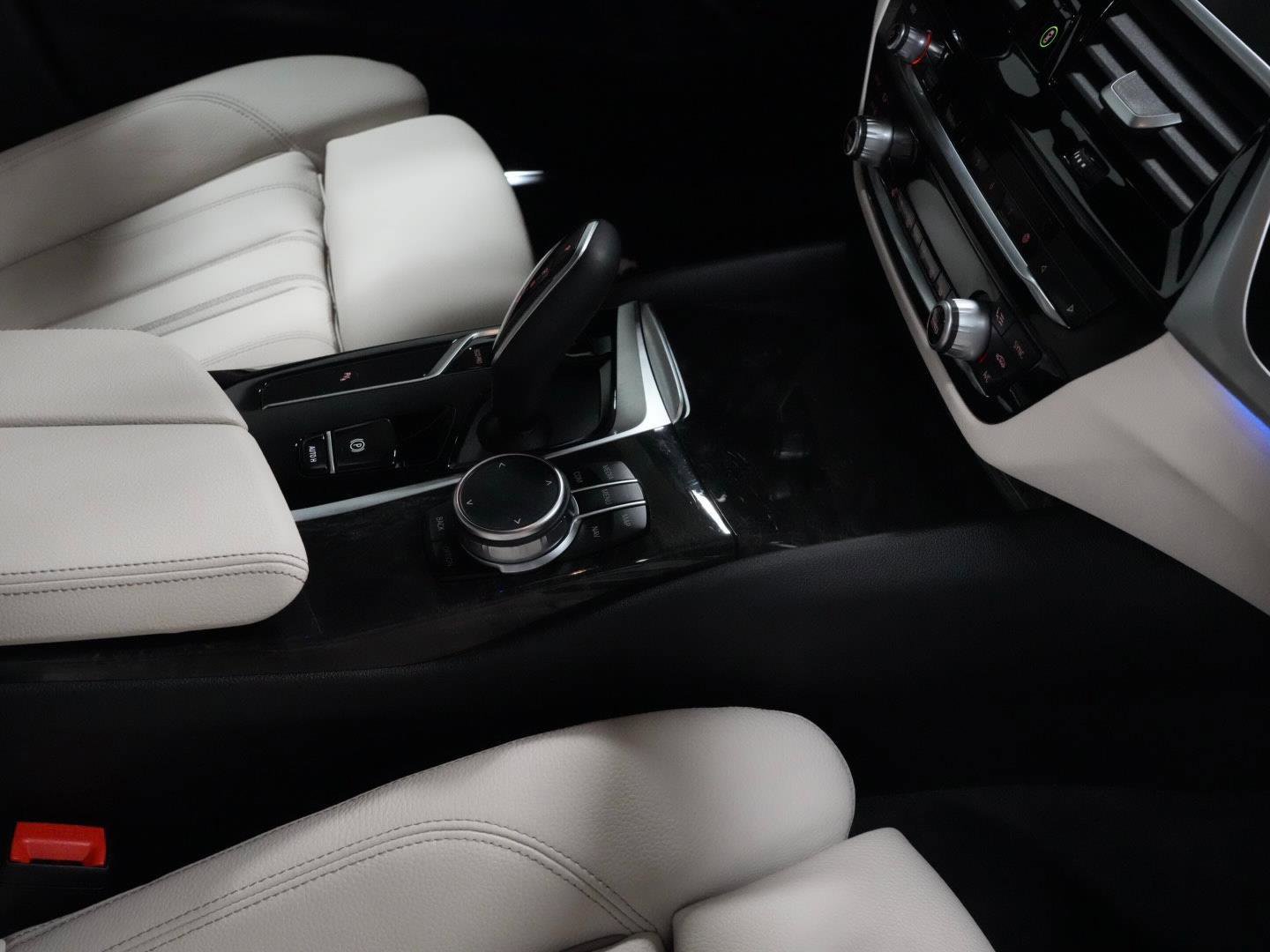 Certified 2023 BMW 540i xDrive w/ Premium Package image 5