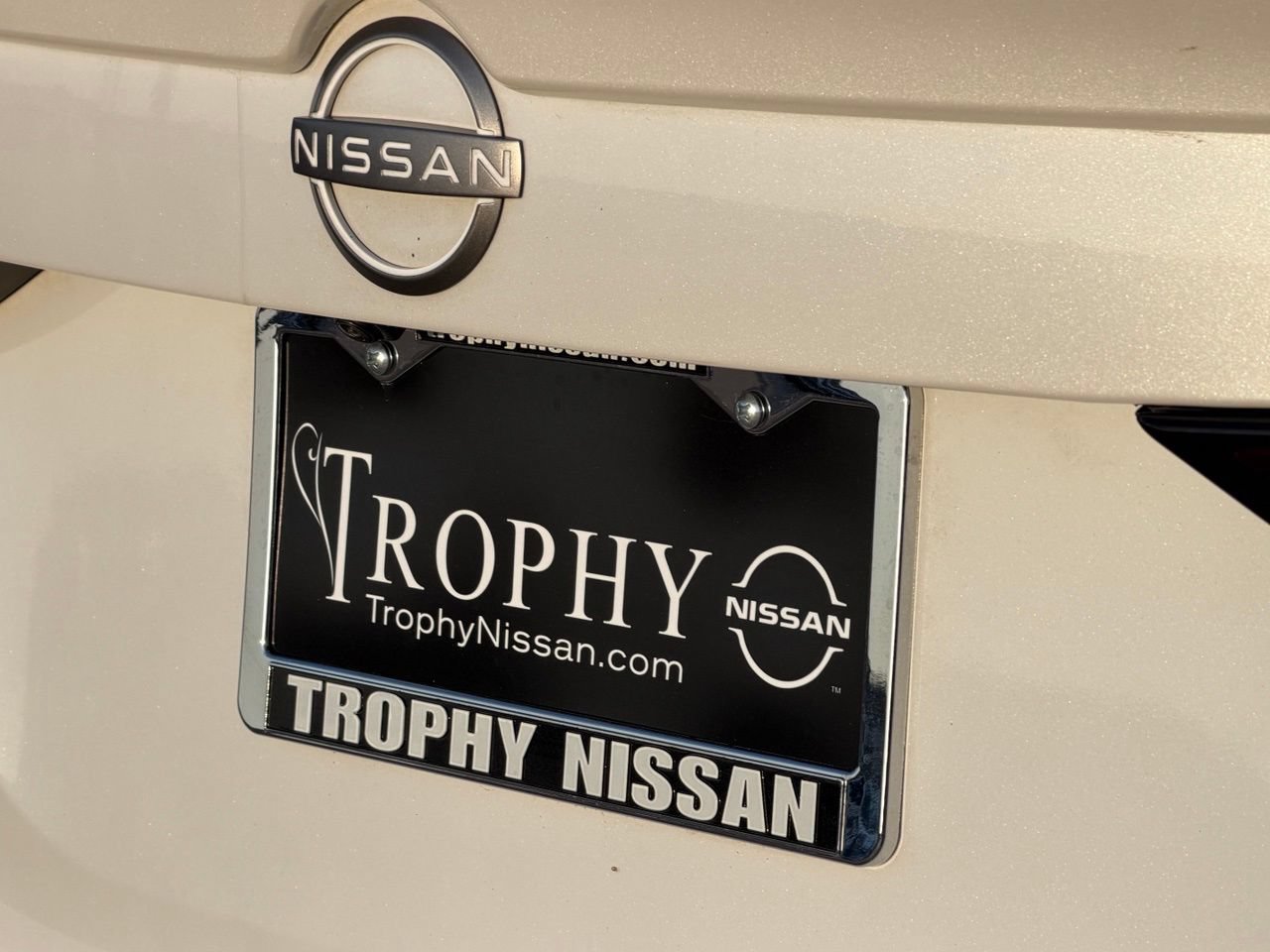Certified 2024 Nissan Sentra SR FWD image 9
