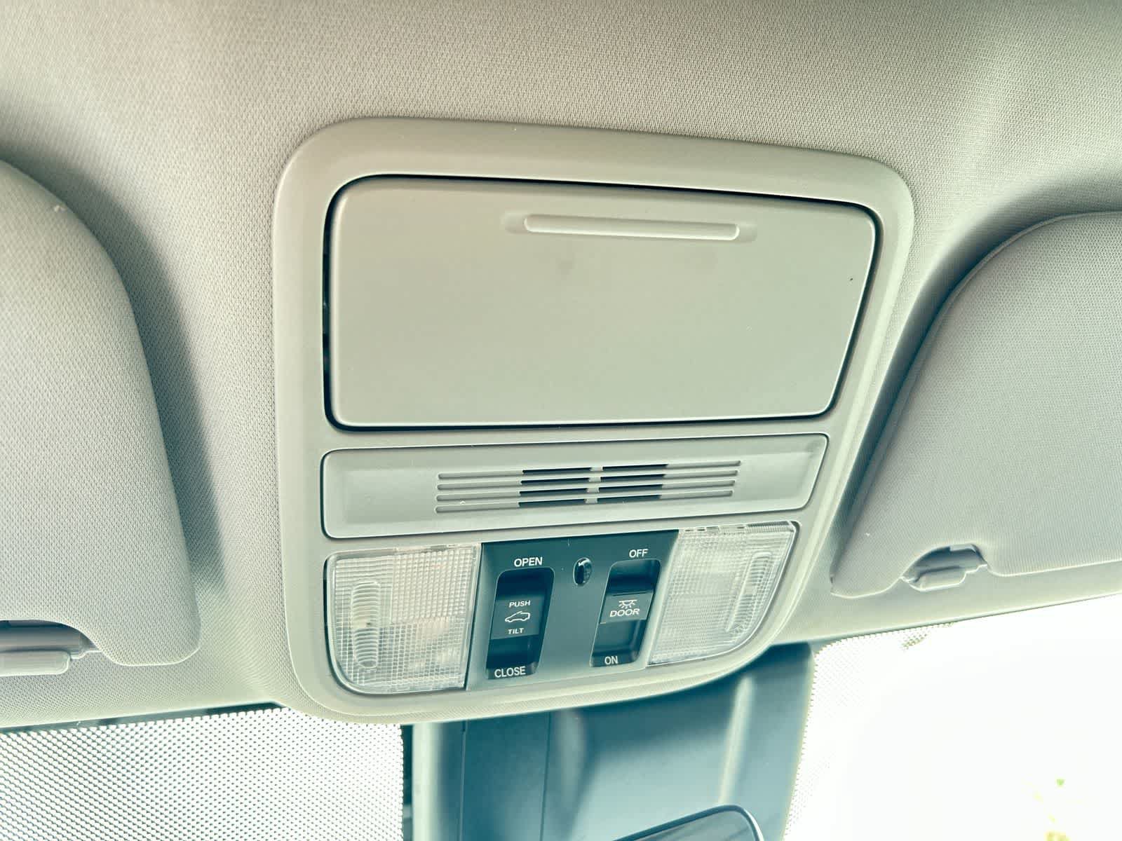 Used 2019 Honda Odyssey EX-L image 17