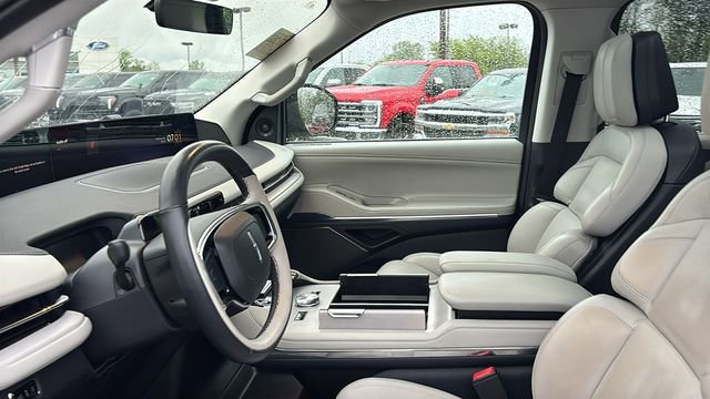 Used 2025 Lincoln Navigator L Reserve AWD/4WD image 25