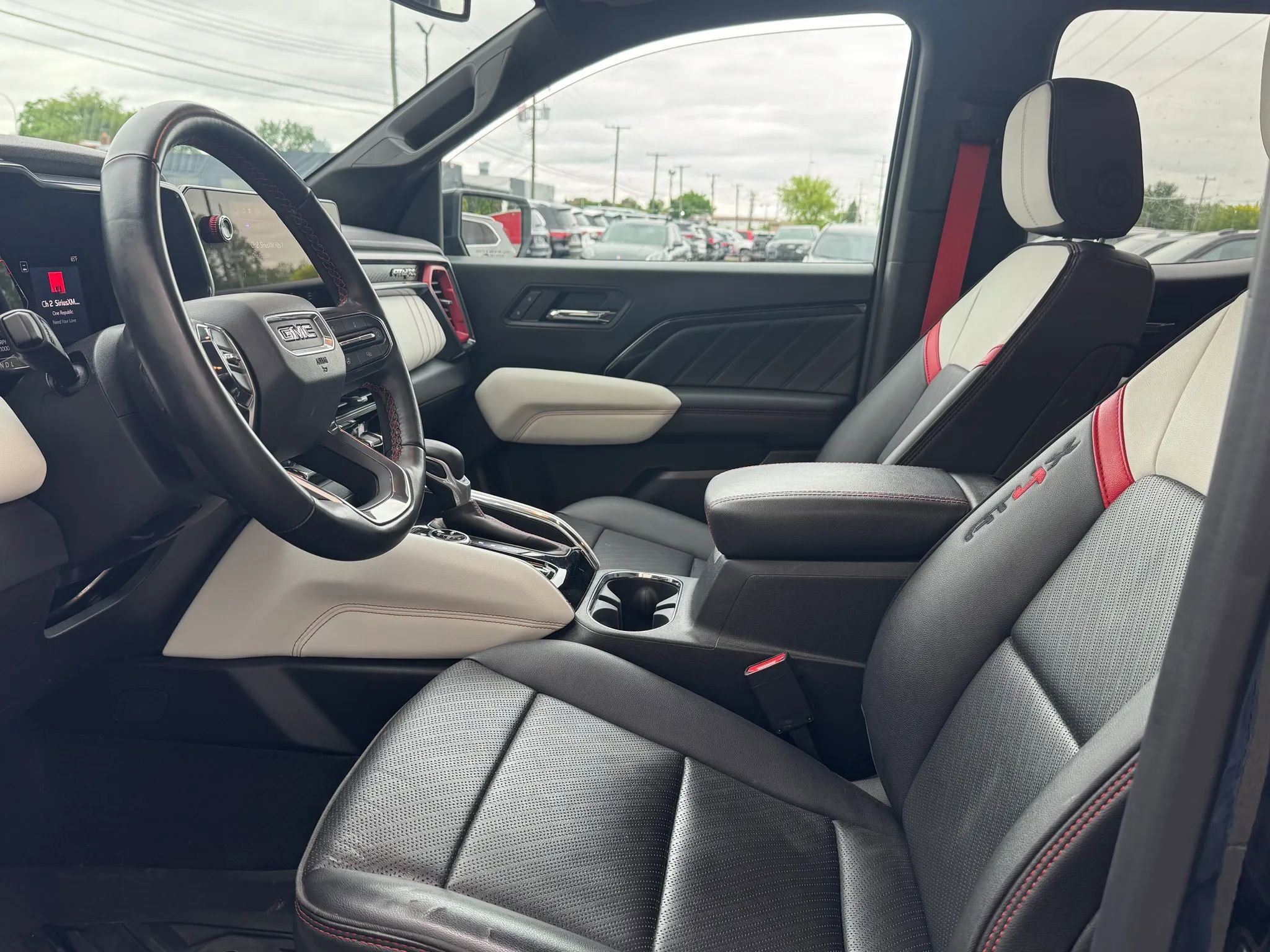 Used 2023 GMC Canyon AT4X w/ Edition 1 AWD/4WD image 12