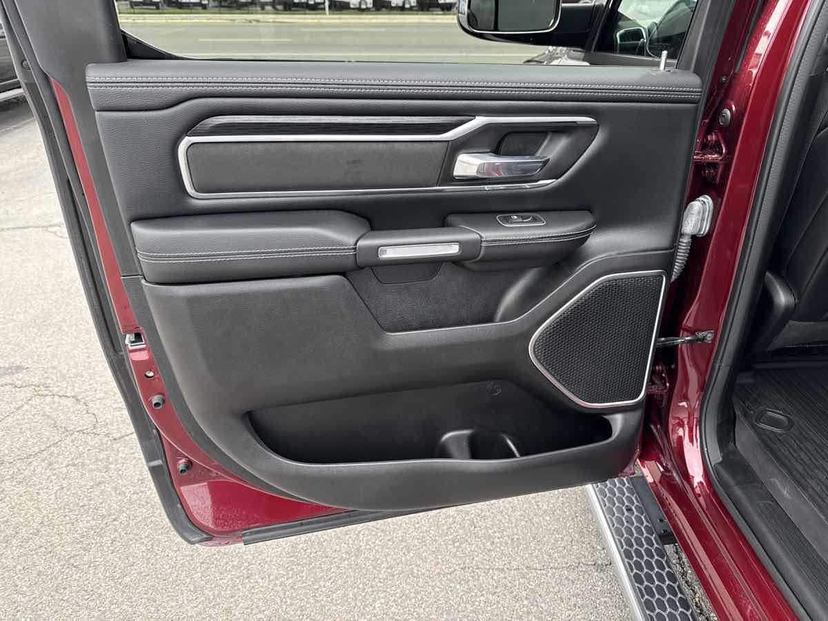 Used 2023 RAM 1500 Laramie image 14