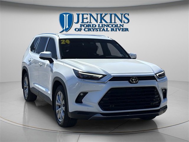 Used 2024 Toyota Grand Highlander Limited image 2