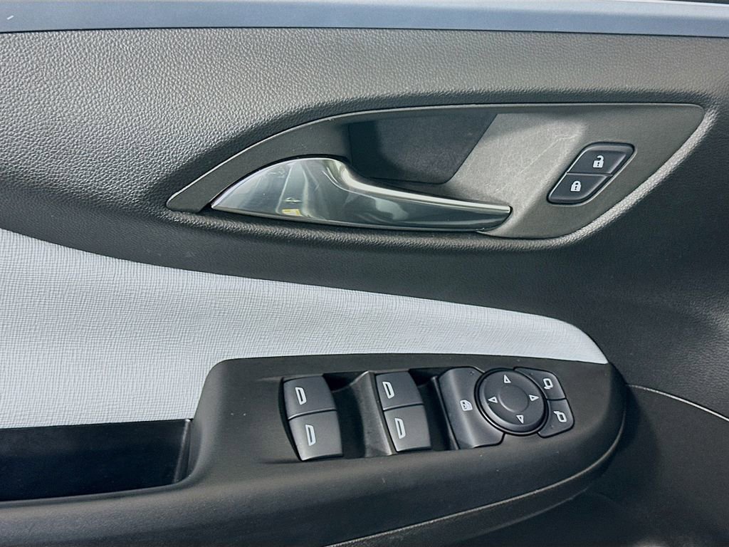 Used 2024 Buick Envista Preferred w/ Advanced Safety Package FWD image 17
