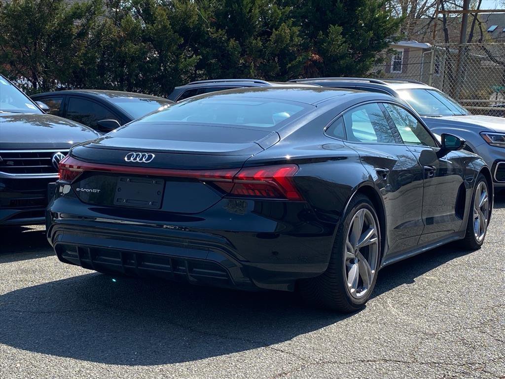 Used 2023 Audi e-tron GT Premium Plus image 3
