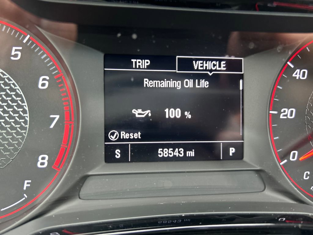 Used 2024 Chevrolet Trax RS FWD image 11