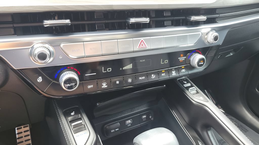 Used 2025 Kia Telluride SX Prestige X-Pro AWD/4WD image 19