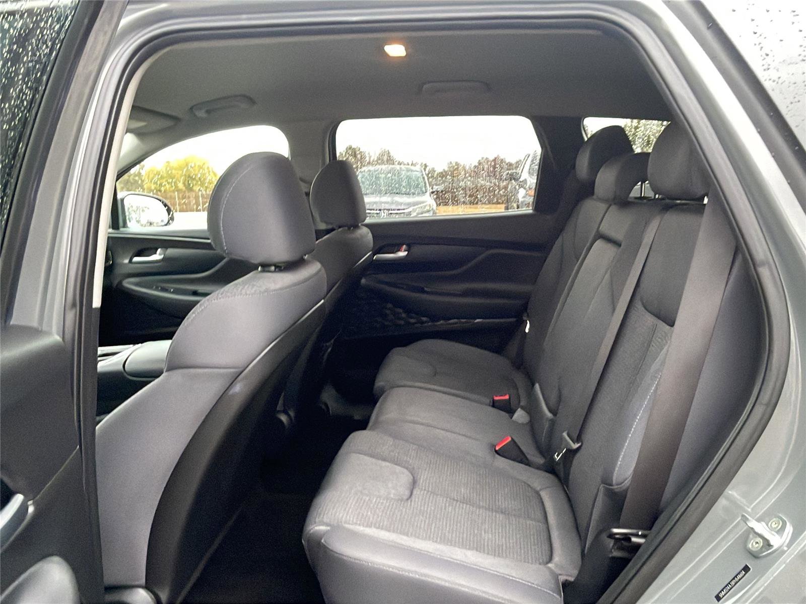 Used 2023 Hyundai Santa Fe SEL image 18