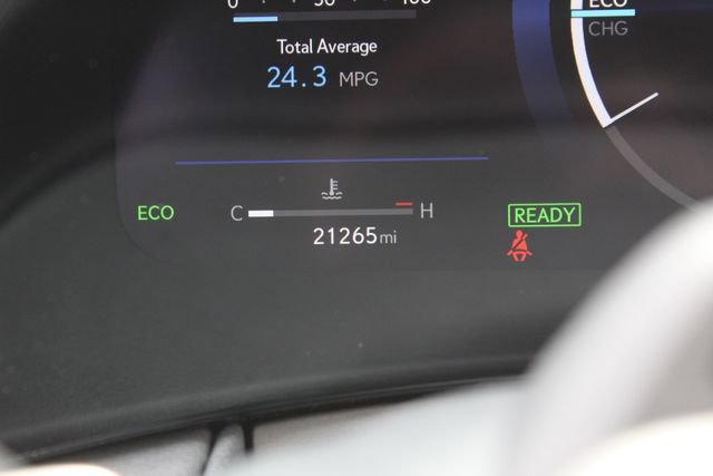 Used 2024 Lexus TX 500h AWD w/ Technology Package image 30