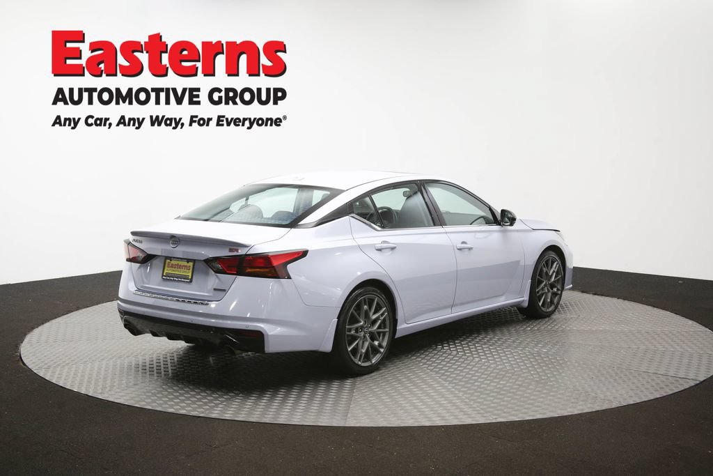 Used 2023 Nissan Altima 2.0 SR FWD image 42