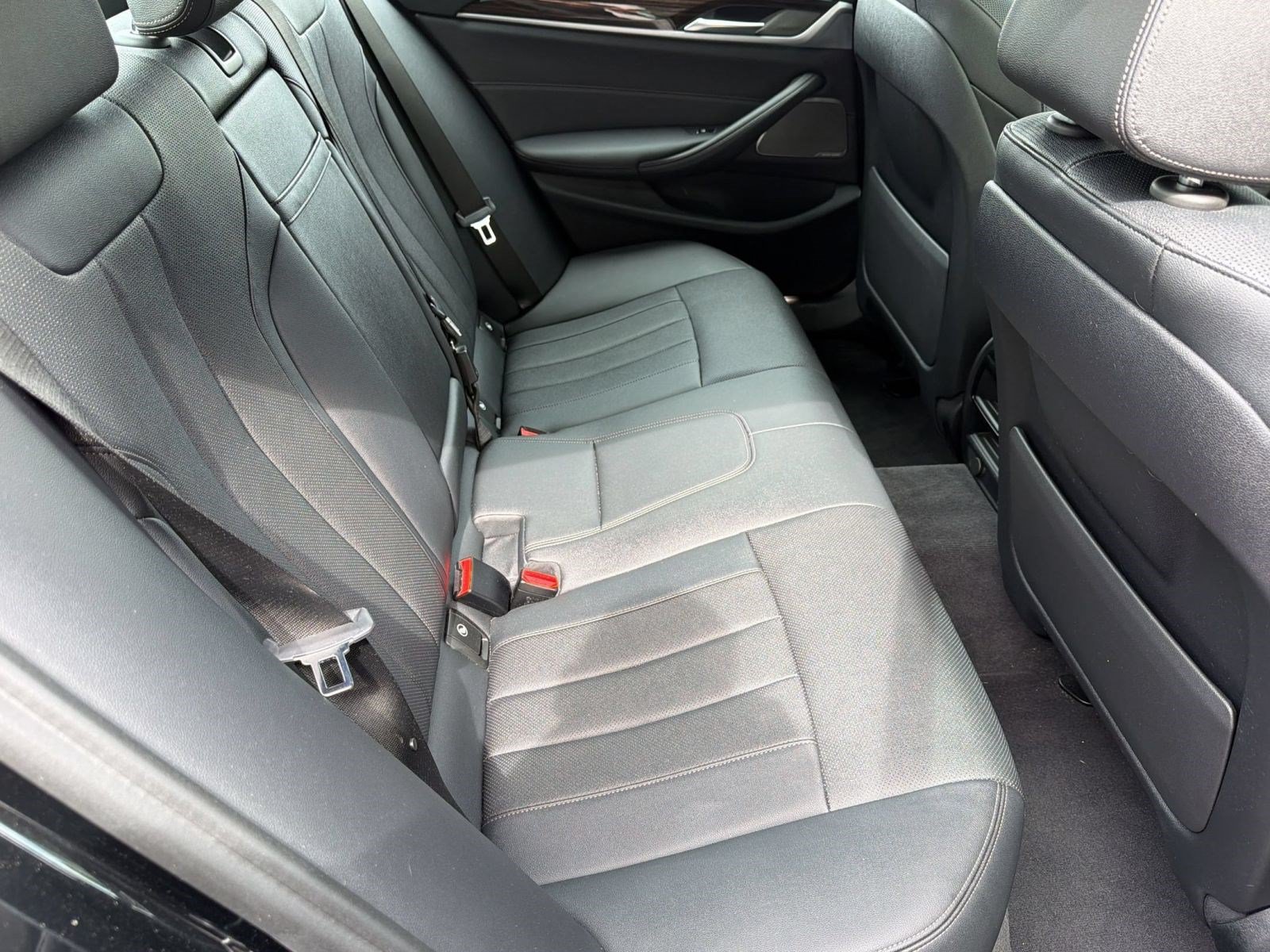 Used 2021 BMW 530i RWD image 29