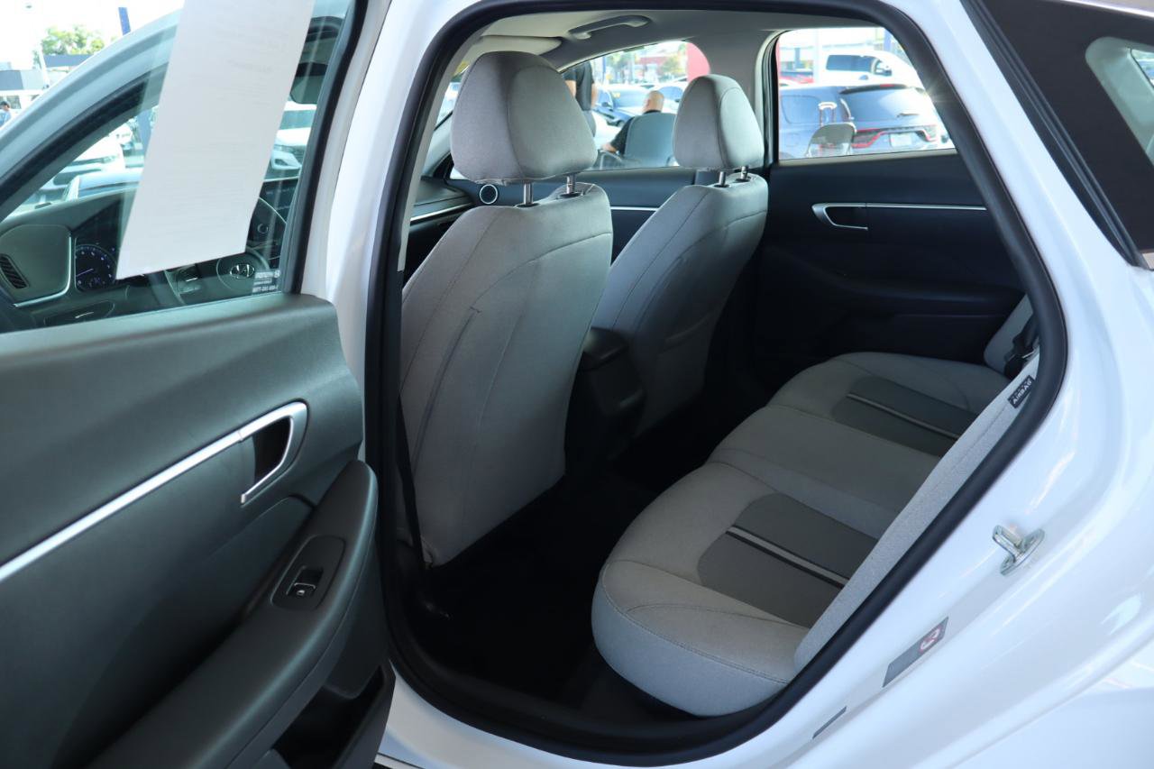 Used 2020 Hyundai Sonata SE FWD image 28