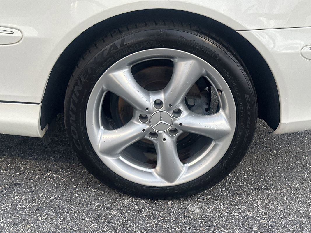 Used 2004 Mercedes-Benz CLK 320 image 10