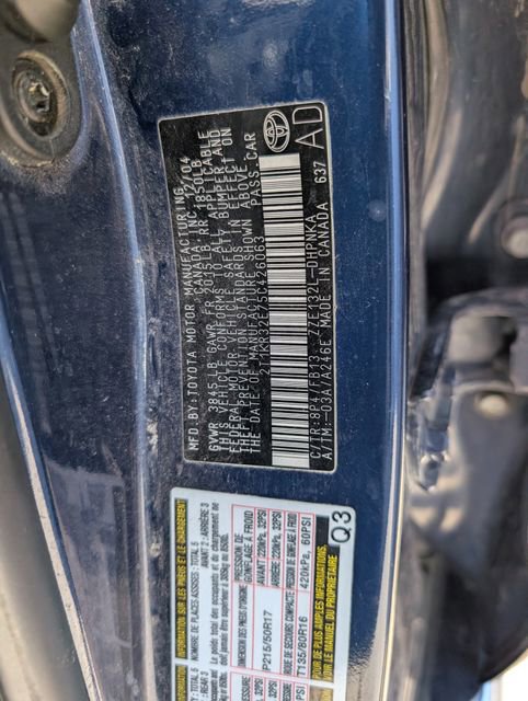 Used 2005 Toyota Matrix XR image 25