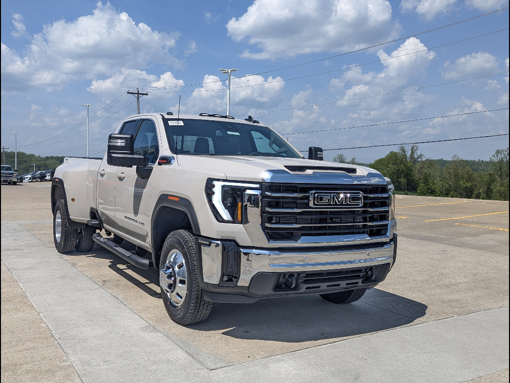 New 2026 GMC Sierra 3500 SLE w/ SLE Value Package AWD/4WD image 5