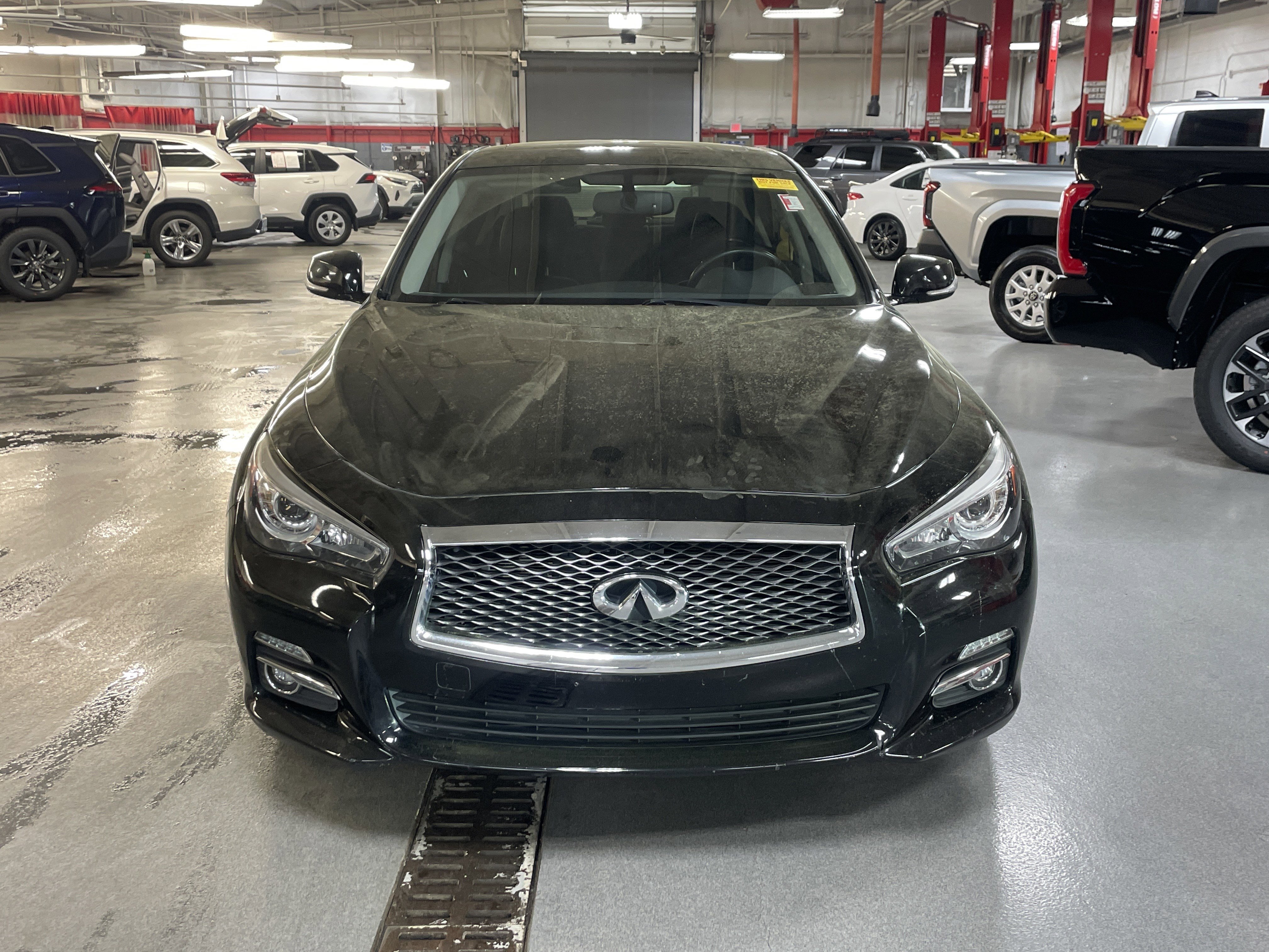 Used 2016 INFINITI Q50 Premium w/ 2.0T Premium Plus Package image 3