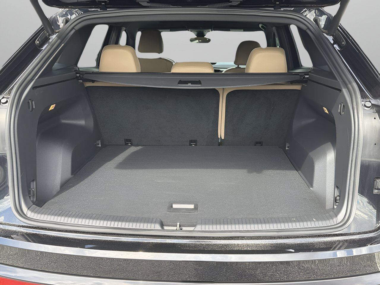 Used 2020 Volkswagen Atlas Cross Sport SEL FWD image 8