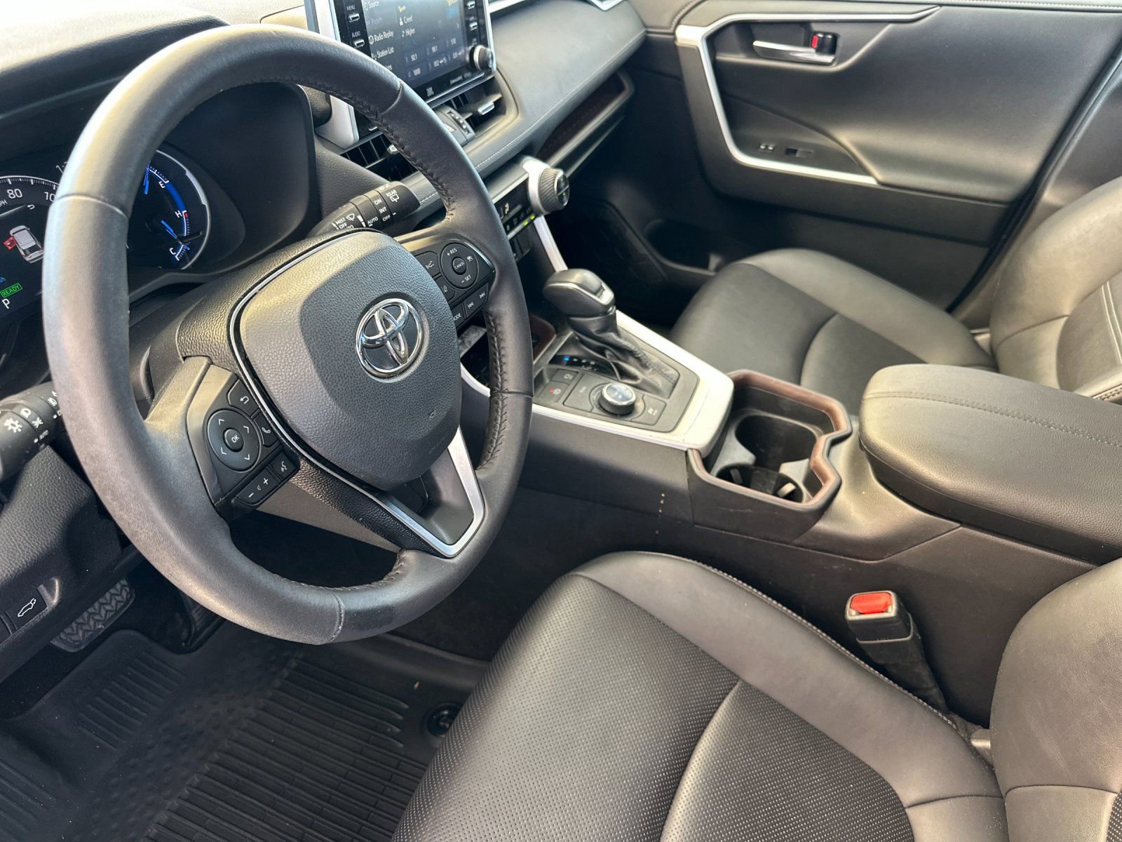 Used 2021 Toyota RAV4 Limited image 10