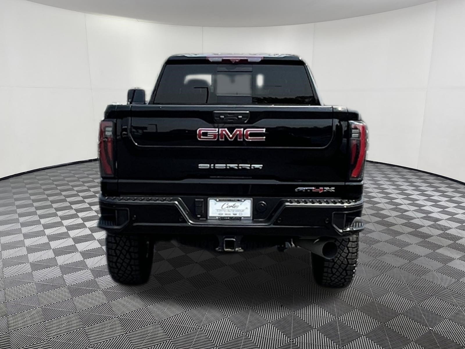 Used 2024 GMC Sierra 2500 AT4X AWD/4WD image 5