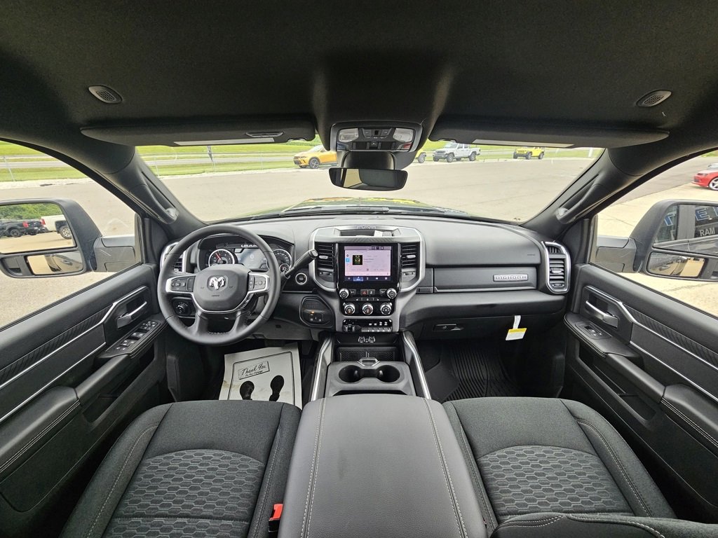 New 2025 RAM 3500 Big Horn image 31