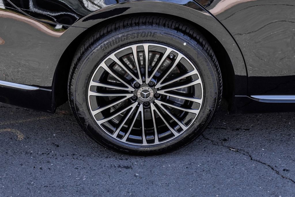 Used 2024 Mercedes-Benz S 580e 4MATIC Sedan image 6
