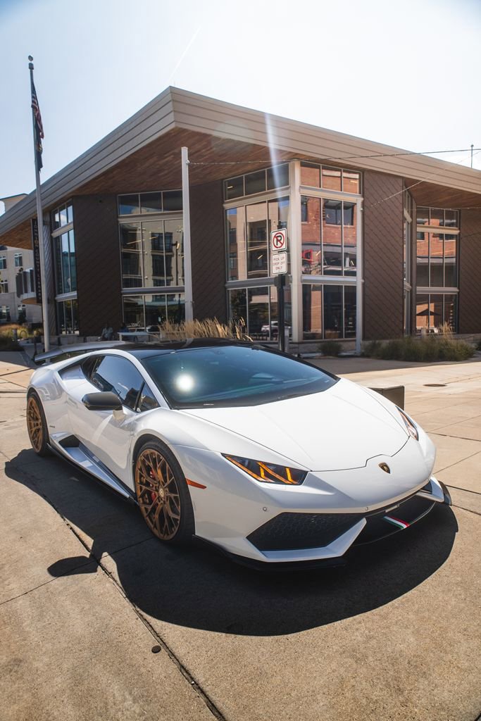Used 2015 Lamborghini Huracan LP 610-4 image 2