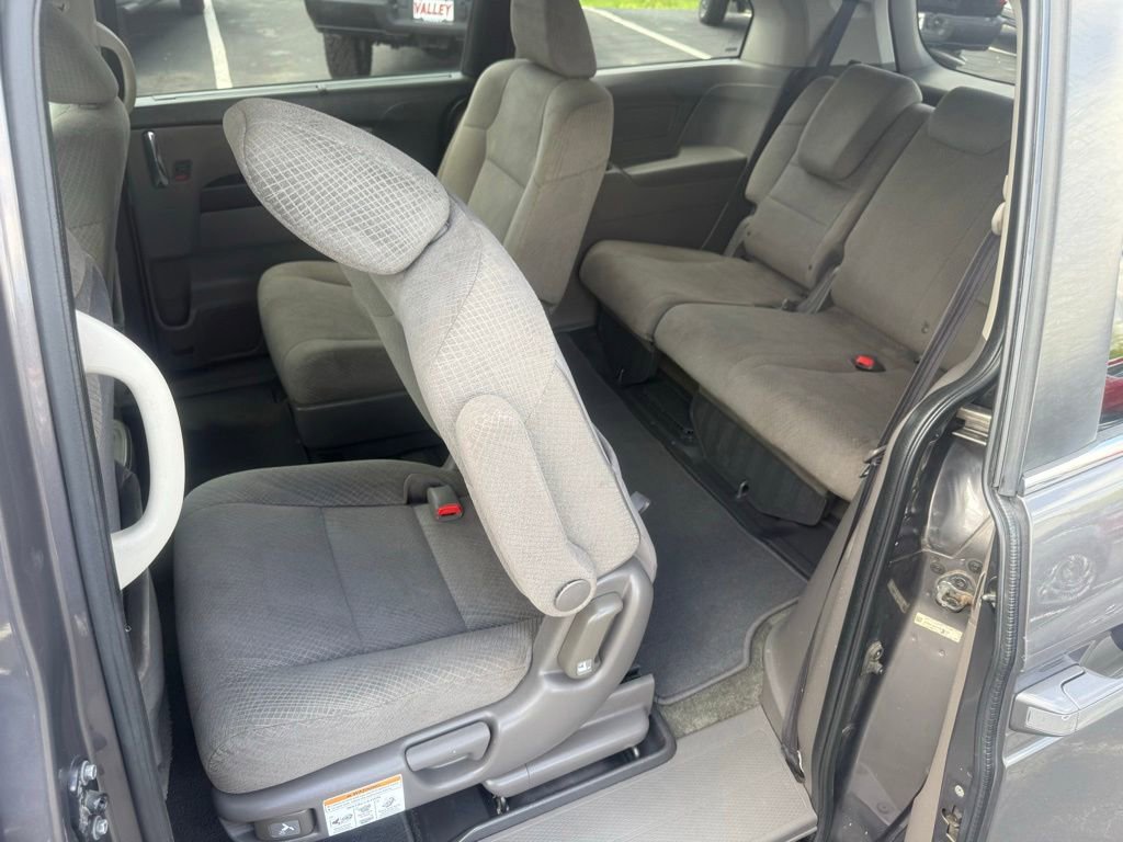 Used 2015 Honda Odyssey EX image 31