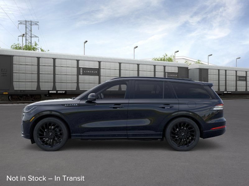 New 2026 Lincoln Aviator Reserve AWD/4WD image 3