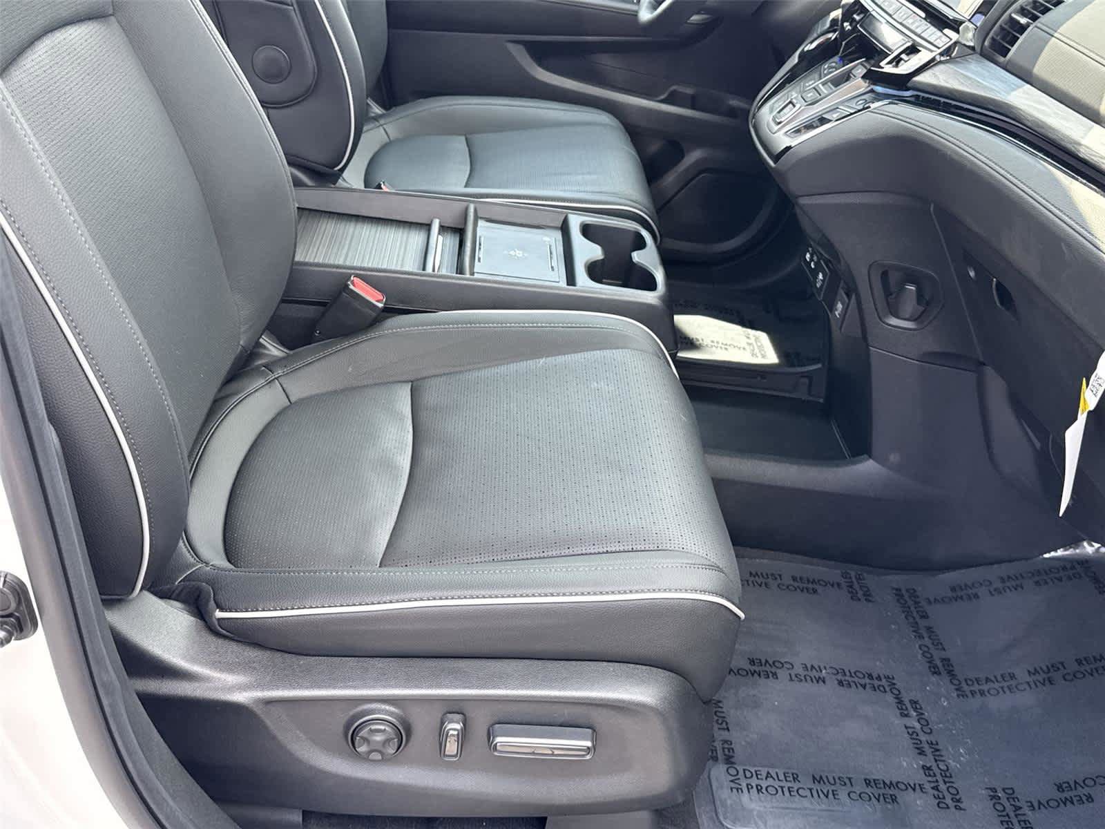 Used 2026 Honda Odyssey Elite image 17