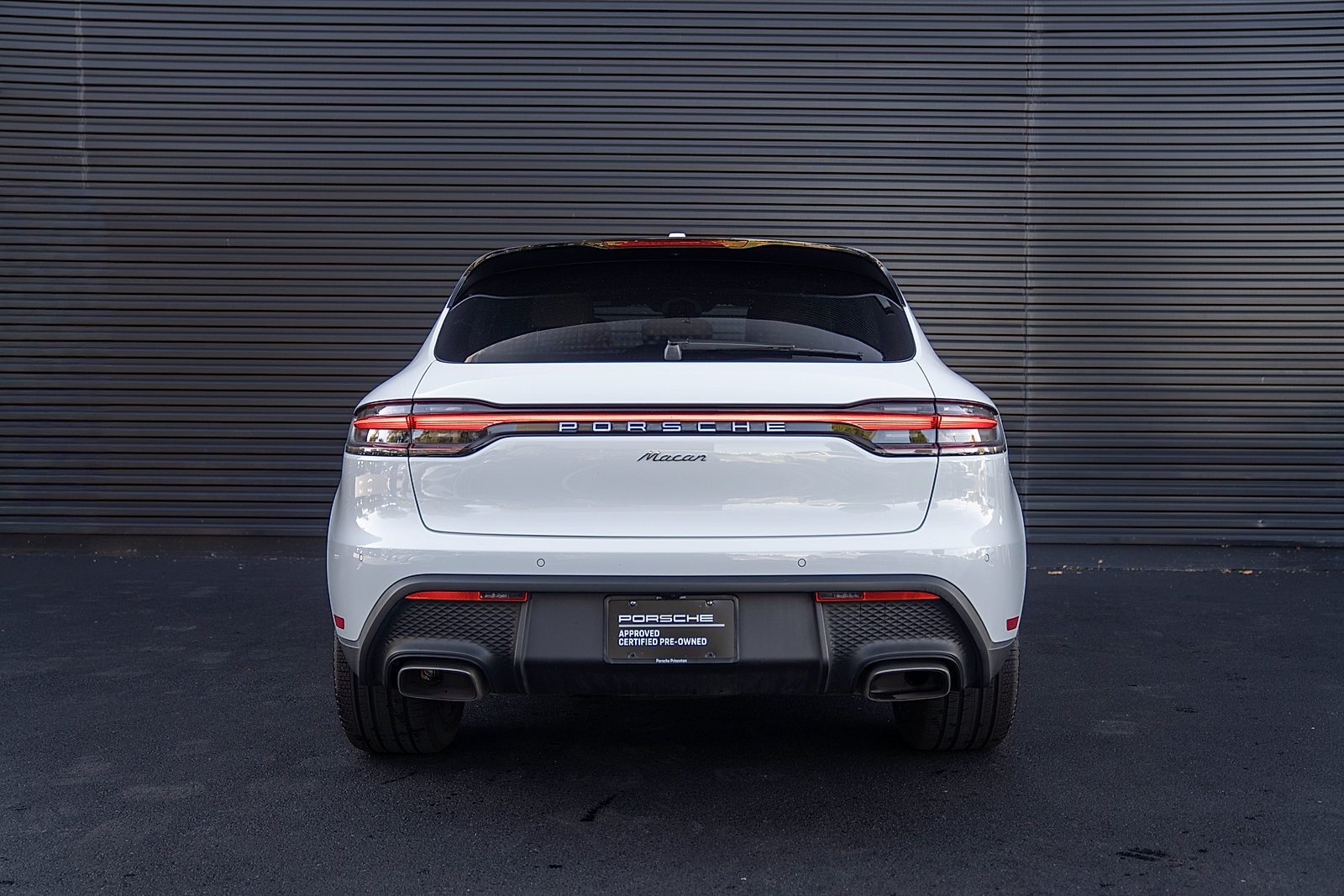 Used 2026 Porsche Macan AWD/4WD image 29