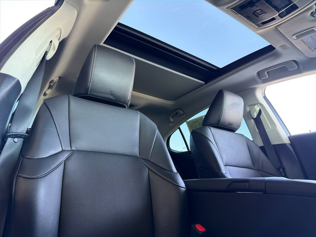 Used 2022 Lexus ES 350 w/ Premium Package FWD image 16