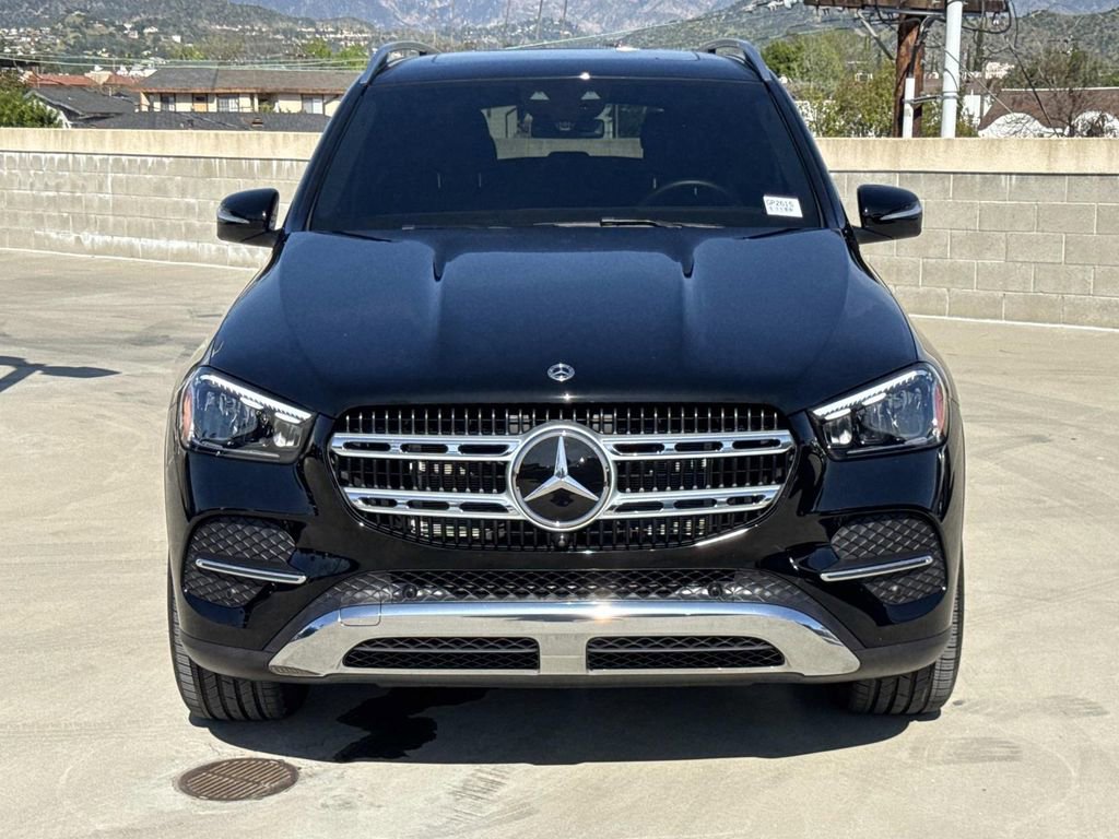 Used 2025 Mercedes-Benz GLE 450e 4MATIC image 3