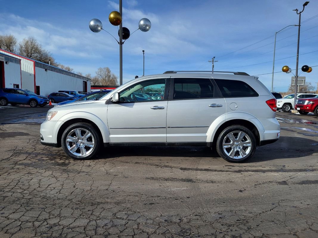 Used 2012 Dodge Journey Crew w/ Trailer Tow Prep Group image 2