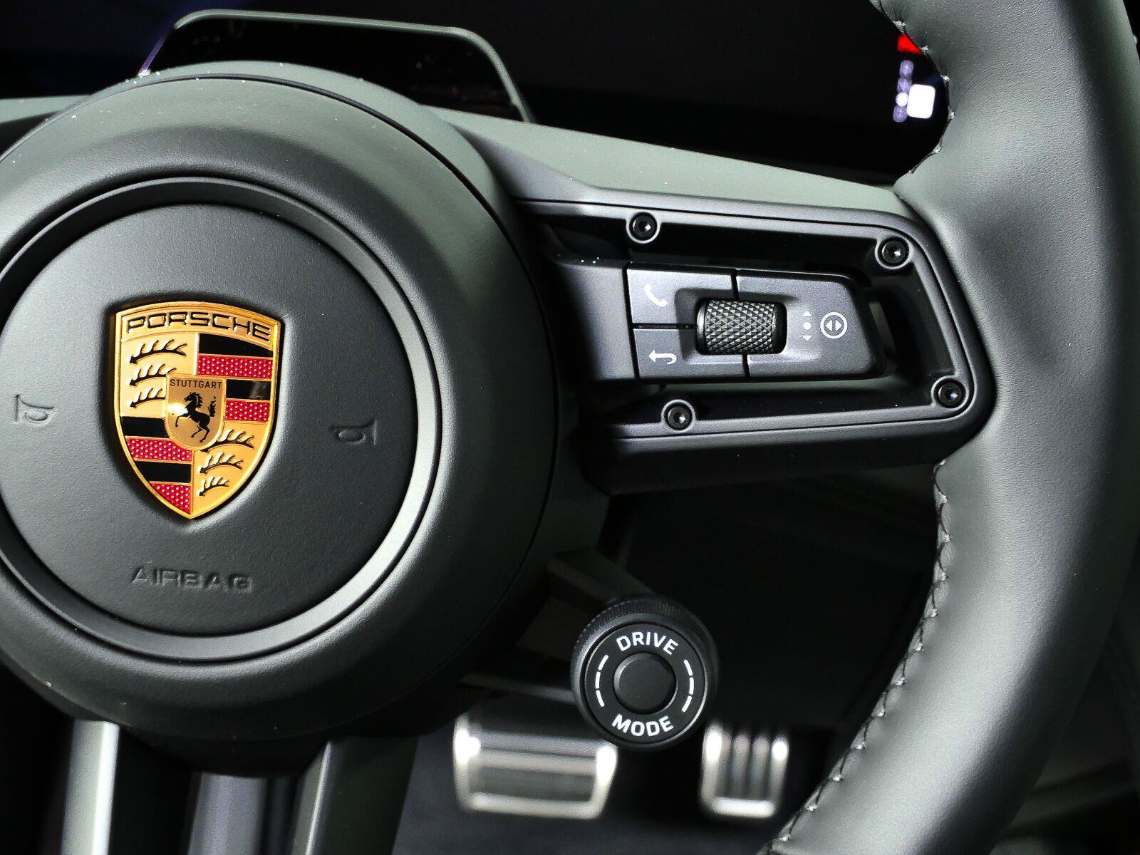 New 2026 Porsche Cayenne S AWD/4WD image 12